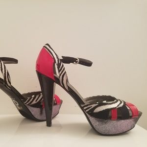 Guess Red Black Silver Stiletto Platform Sz 10M